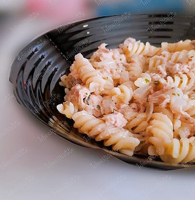 Al momento stai visualizzando Pasta al tonno di Martina