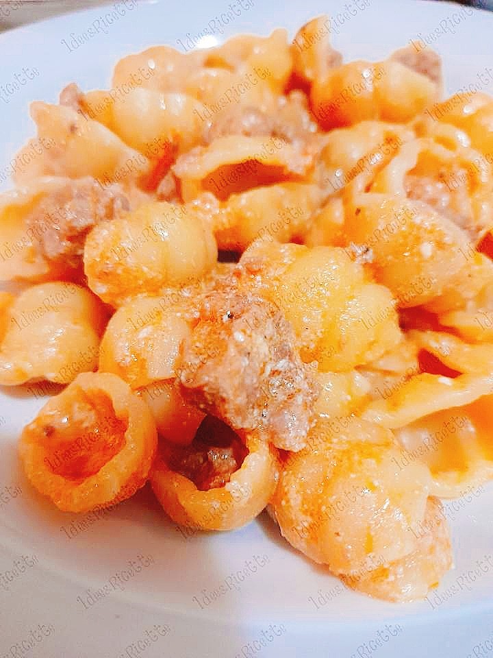 Gnocchi Rosé E Salsiccia 