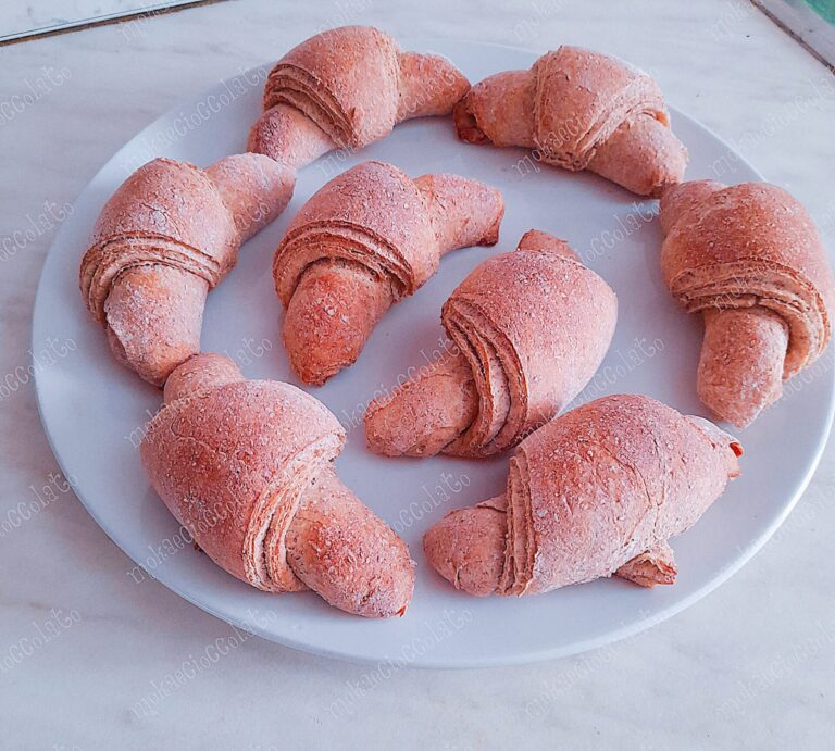 Scopri di più sull'articolo Croissant Integrali – Senza Zucchero