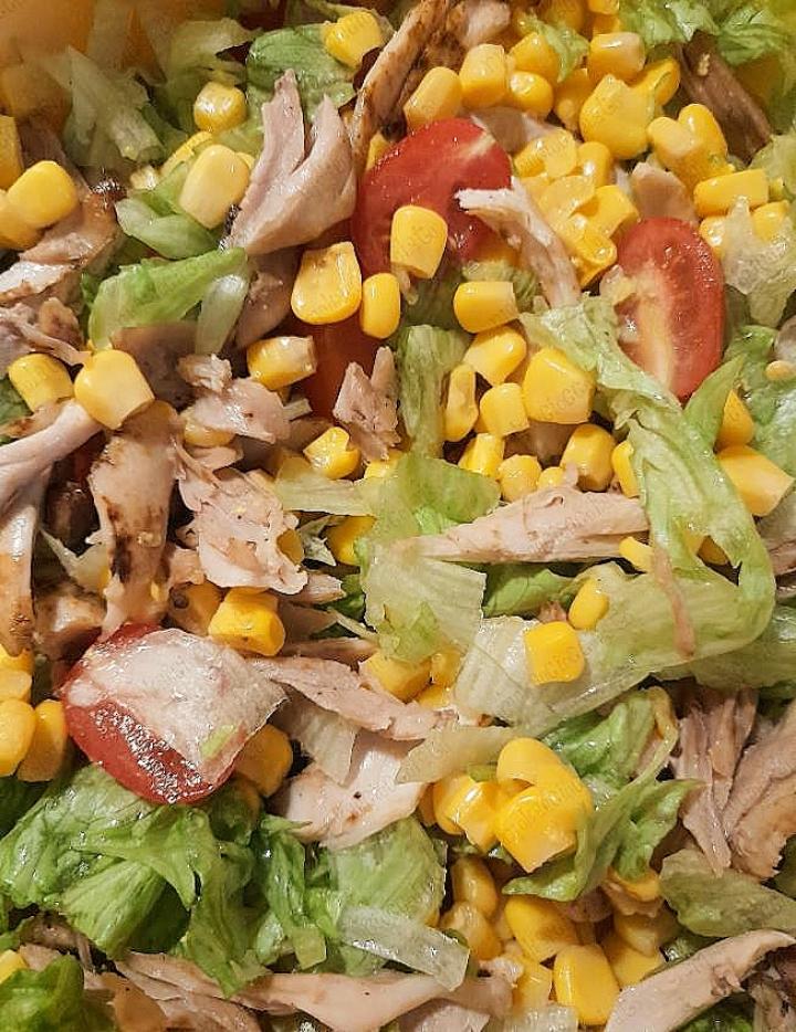 Scopri di più sull'articolo Insalata Di Pollo Di Casa Mia